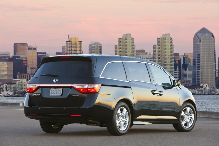 2012 Honda Odyssey Touring Picture