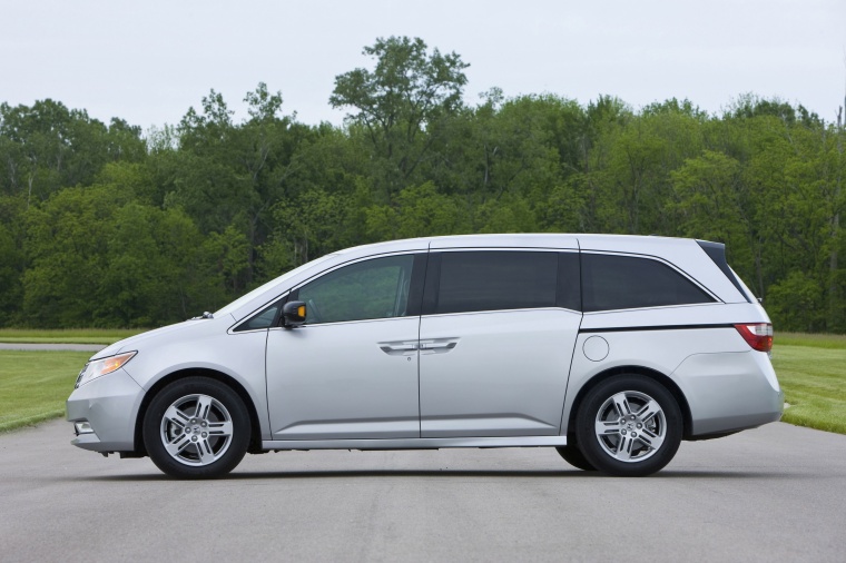 2012 Honda Odyssey Touring Picture