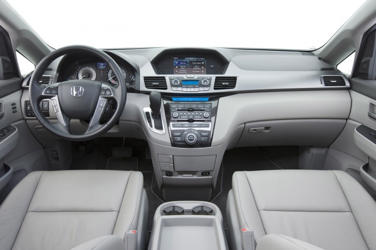 2012 Honda Odyssey Touring Cockpit Picture