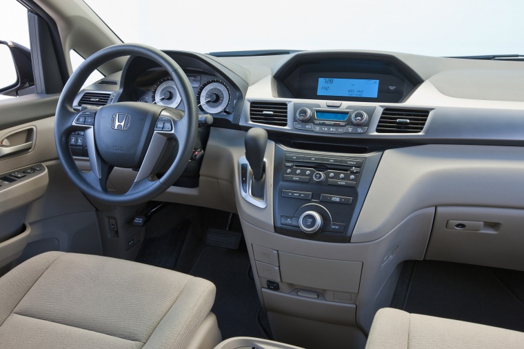 2012 Honda Odyssey Touring Interior Picture