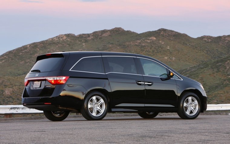 2013 Honda Odyssey Touring Picture