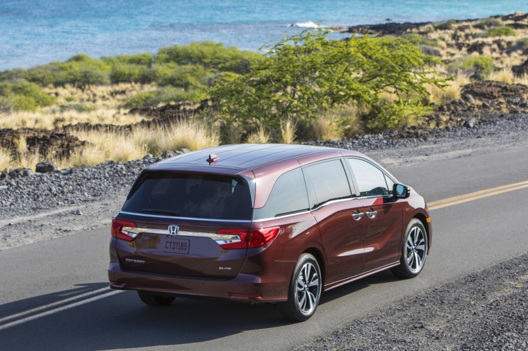 2018 Honda Odyssey Elite Picture