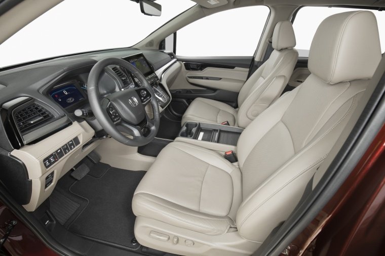 2018 Honda Odyssey Elite Front Seat Picture