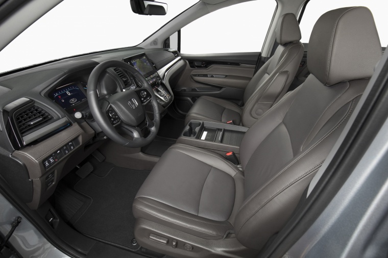 2018 Honda Odyssey Elite Front Seats Picture
