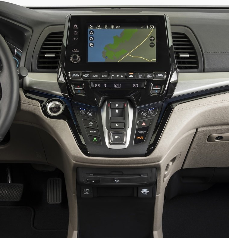 2018 Honda Odyssey Elite Center Stack Picture