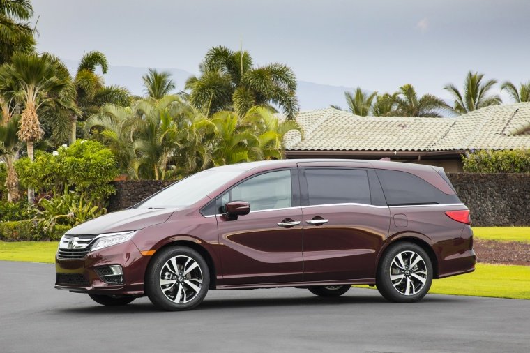 2018 Honda Odyssey Elite Picture