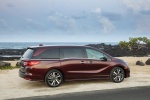 Picture of 2018 Honda Odyssey Elite in Deep Scarlet Pearl