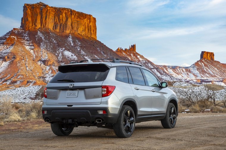 2019 Honda Passport Elite AWD Picture