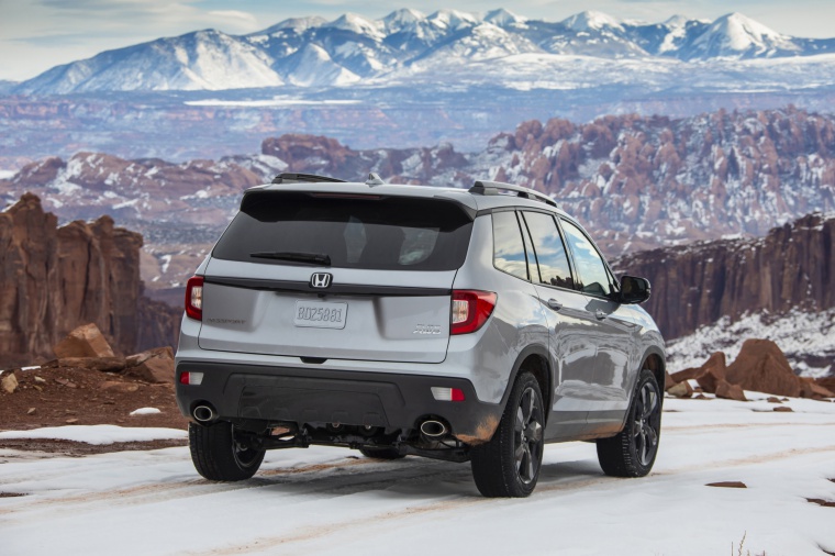 2019 Honda Passport Elite AWD Picture