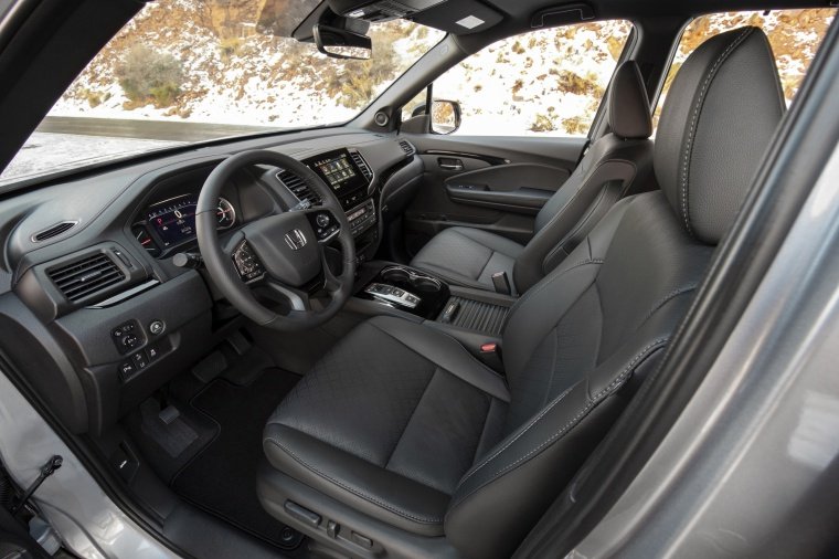 2019 Honda Passport Elite AWD Front Seats Picture