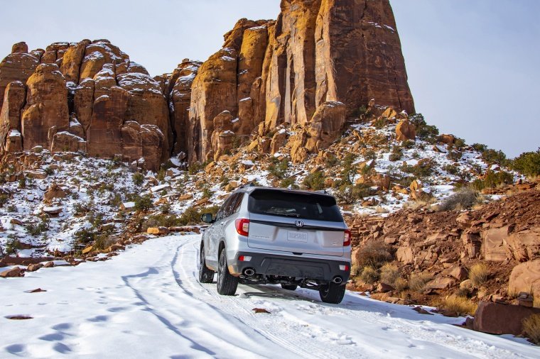 2020 Honda Passport Elite AWD Picture