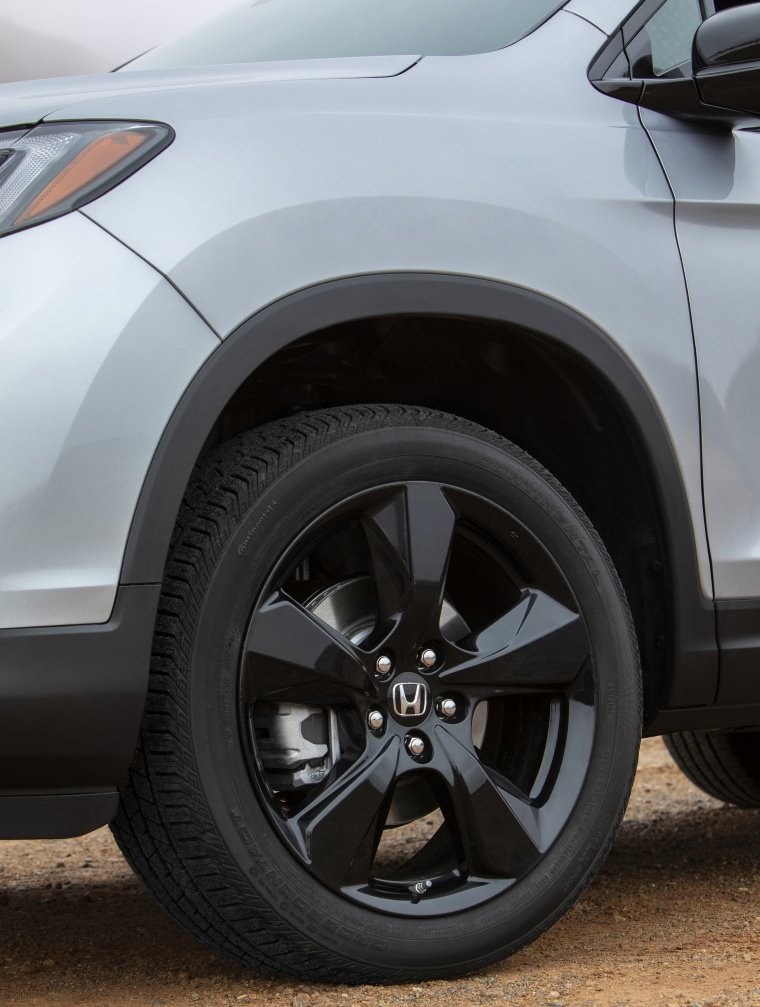 2020 Honda Passport Elite AWD Rim Picture