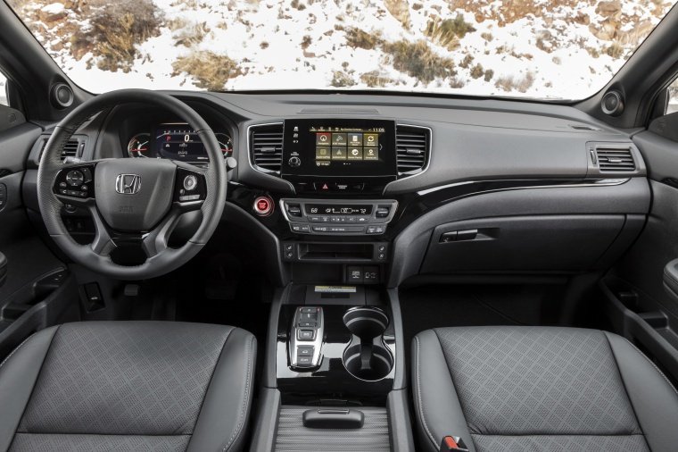 2020 Honda Passport Elite AWD Cockpit Picture