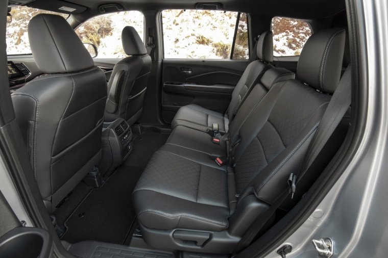 2020 Honda Passport Elite AWD Rear Seats Picture