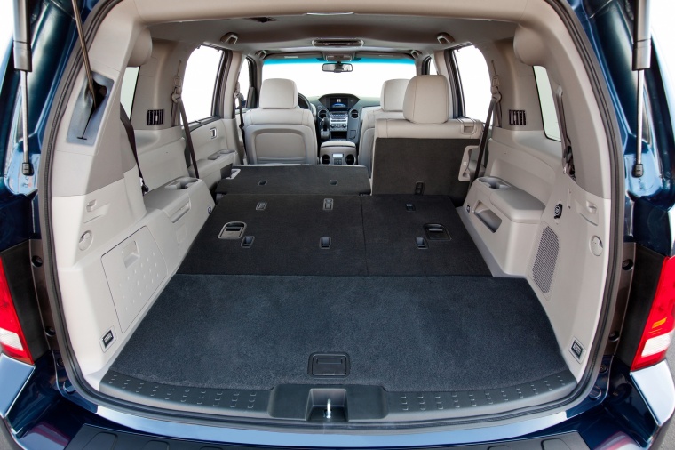 2012 Honda Pilot Touring Trunk Picture