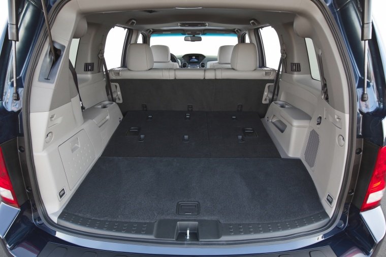 2015 Honda Pilot Touring Trunk Picture