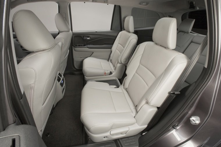 2016 Honda Pilot Rear Seats Picture
