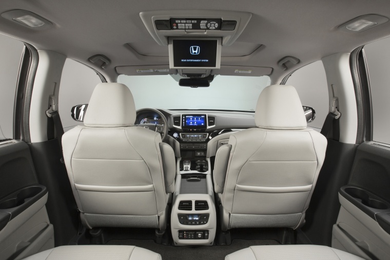 2016 Honda Pilot Interior Picture