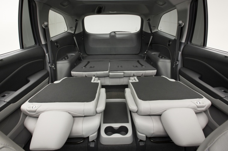 2016 Honda Pilot Rear Seats Folded Picture