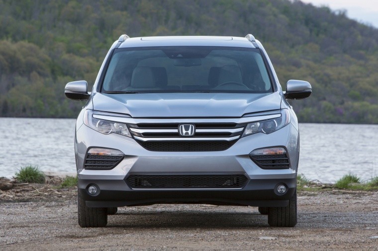 2016 Honda Pilot AWD Picture