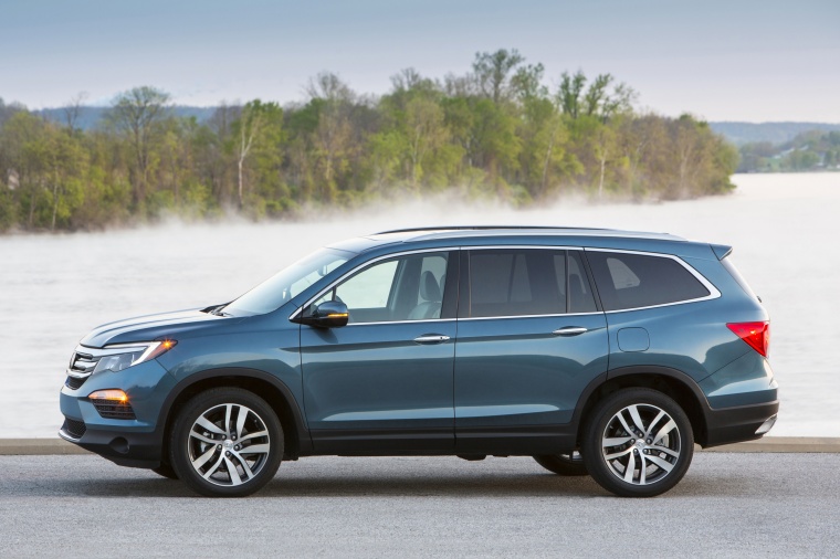 2016 Honda Pilot AWD Picture