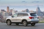 Picture of 2016 Honda Pilot AWD in Lunar Silver Metallic
