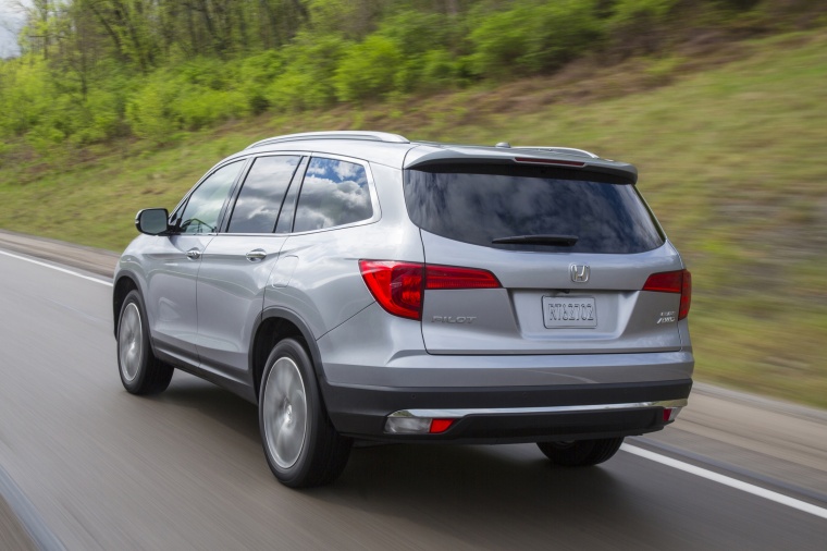 2017 Honda Pilot AWD Picture