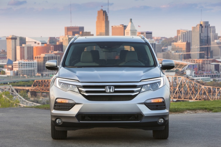 2018 Honda Pilot AWD Picture