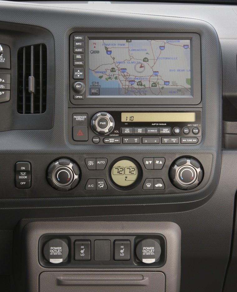 2012 Honda Ridgeline Center Stack Picture