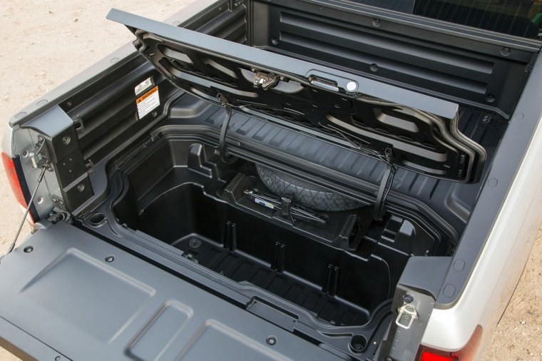 2017 Honda Ridgeline AWD Cargo Underfloor Storage Picture