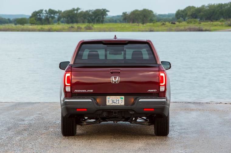 2017 Honda Ridgeline AWD Picture