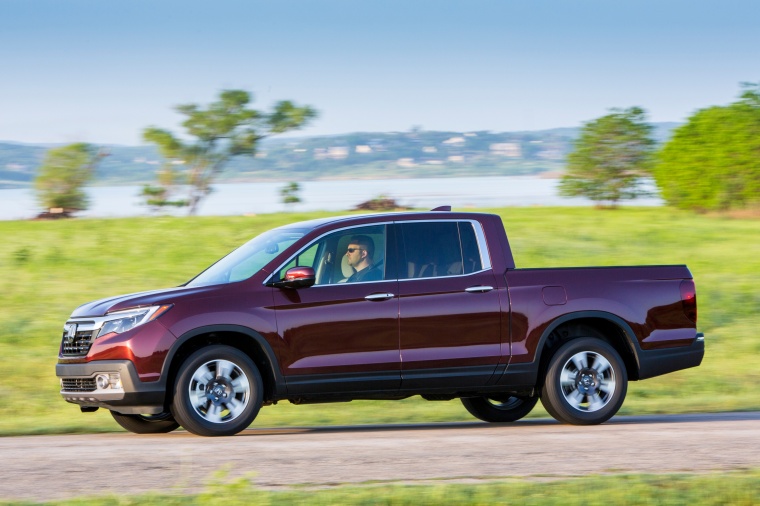 2017 Honda Ridgeline AWD Picture