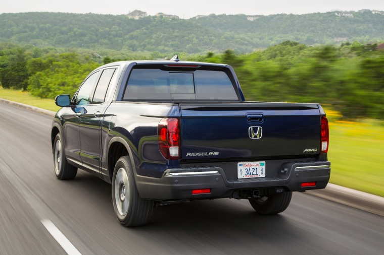 2017 Honda Ridgeline AWD Picture