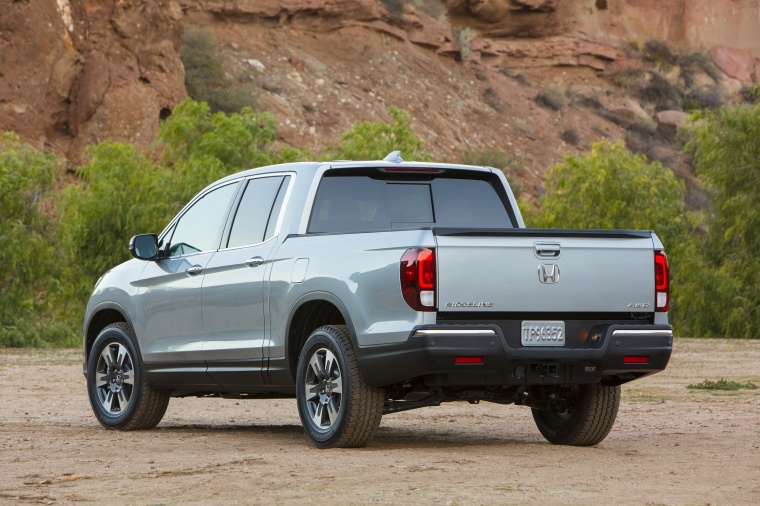 2017 Honda Ridgeline AWD Picture