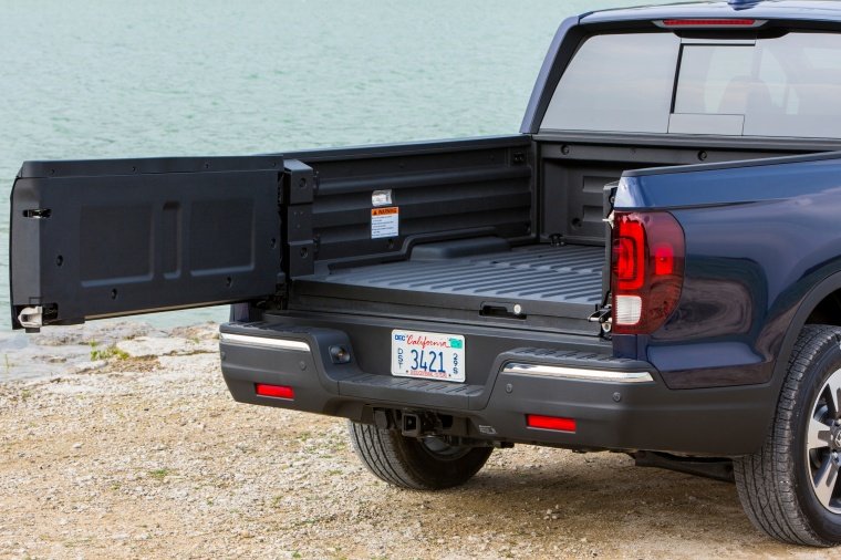 2017 Honda Ridgeline AWD Cargo Door Open Side Picture
