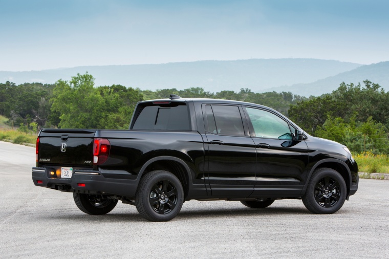 2017 Honda Ridgeline Black Edition AWD Picture