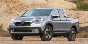 2017 Honda Ridgeline Reviews / Specs / Pictures / Prices