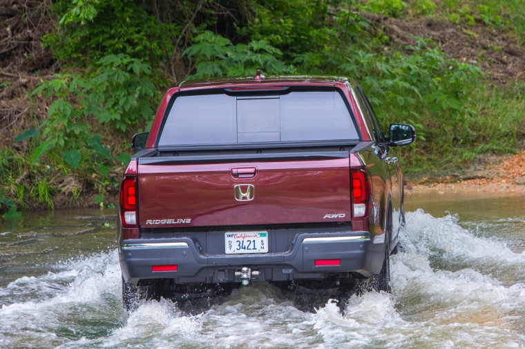 2018 Honda Ridgeline AWD Picture