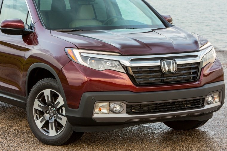 2018 Honda Ridgeline AWD Front Fascia Picture