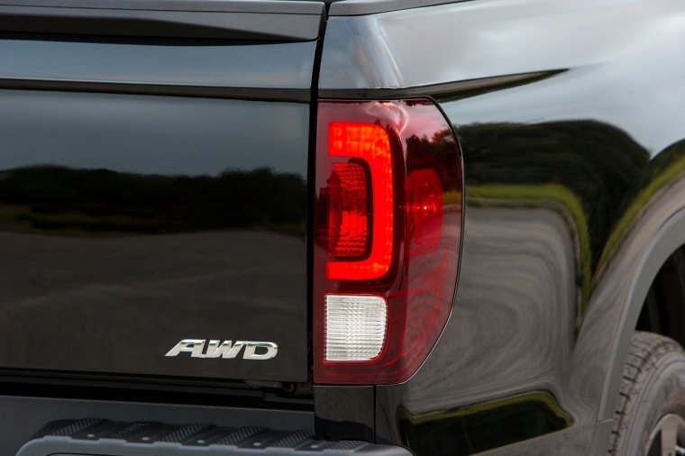 2018 Honda Ridgeline Black Edition AWD Tail Light Picture