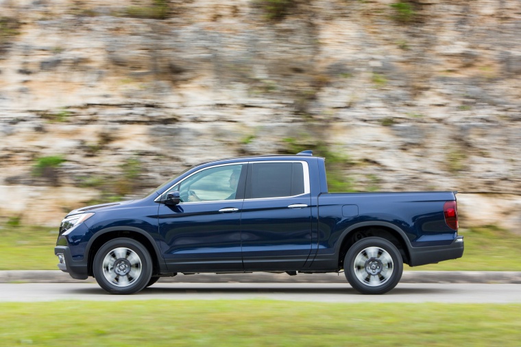 2019 Honda Ridgeline AWD Picture