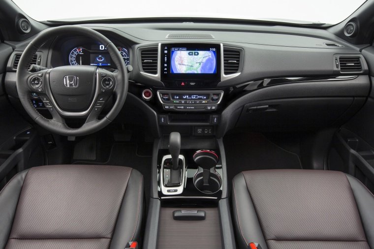 2019 Honda Ridgeline Black Edition AWD Cockpit Picture