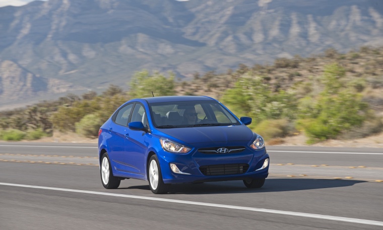 2012 Hyundai Accent GLS Sedan Picture