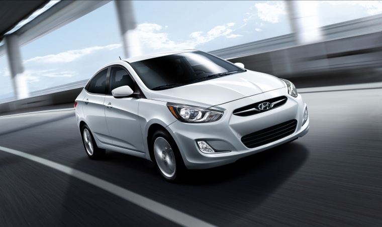 2012 Hyundai Accent GLS Sedan Picture