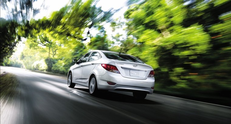 2012 Hyundai Accent GLS Sedan Picture