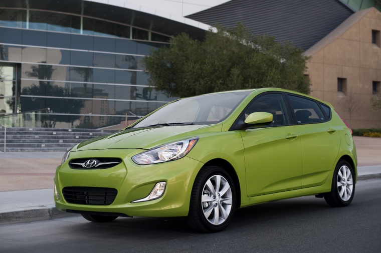 2012 Hyundai Accent Hatchback Picture