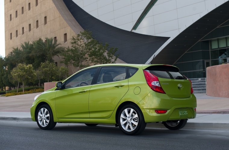 2012 Hyundai Accent Hatchback Picture