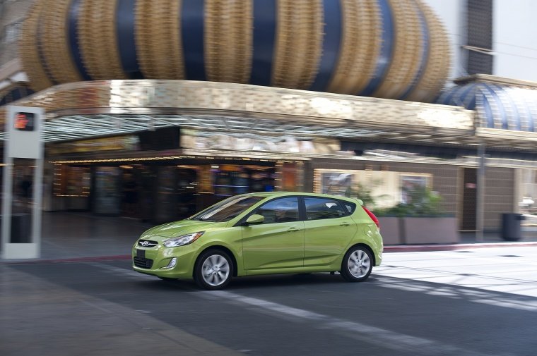 2012 Hyundai Accent Hatchback Picture