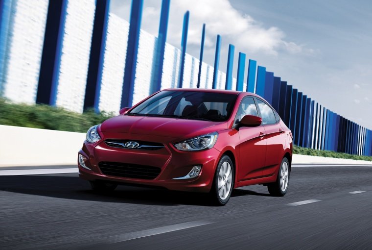 2012 Hyundai Accent GLS Sedan Picture
