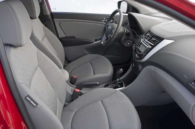 2014 Hyundai Accent GLS Sedan Front Seats Picture